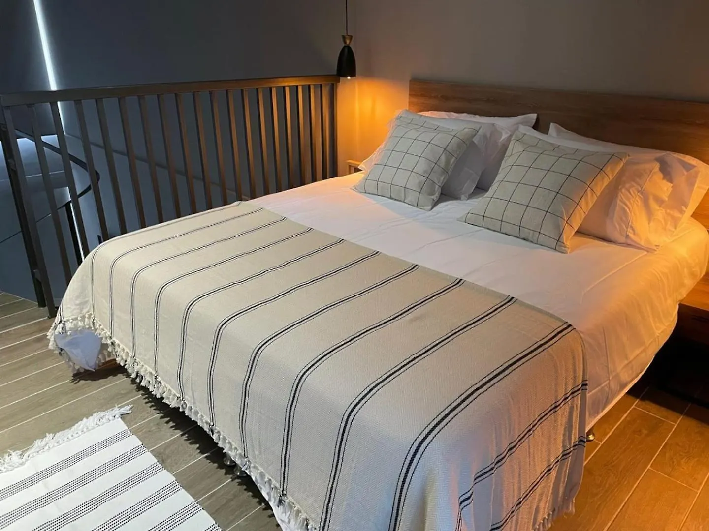 Апартаменты Artful Loft In The Heart Of Historic Center Картахена